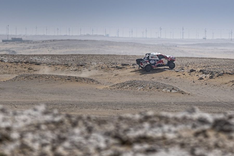 Al-Attiyah/Baumel set the pace in Qatar Cross Country Rally - Leg 1